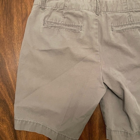 𝅺gap Hadley shorts size 8 - Picture 7 of 9
